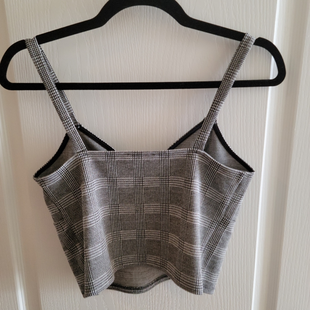 Houndstooth Cropped Tank - Picture 2 of 3